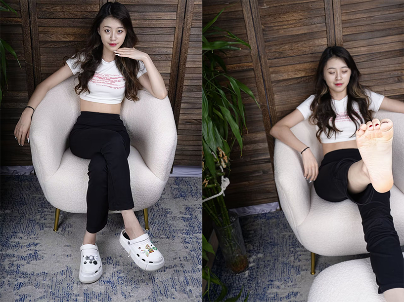 Sexy Asian Girls Feet – 超级女生Liyuner的性感的大脚丫