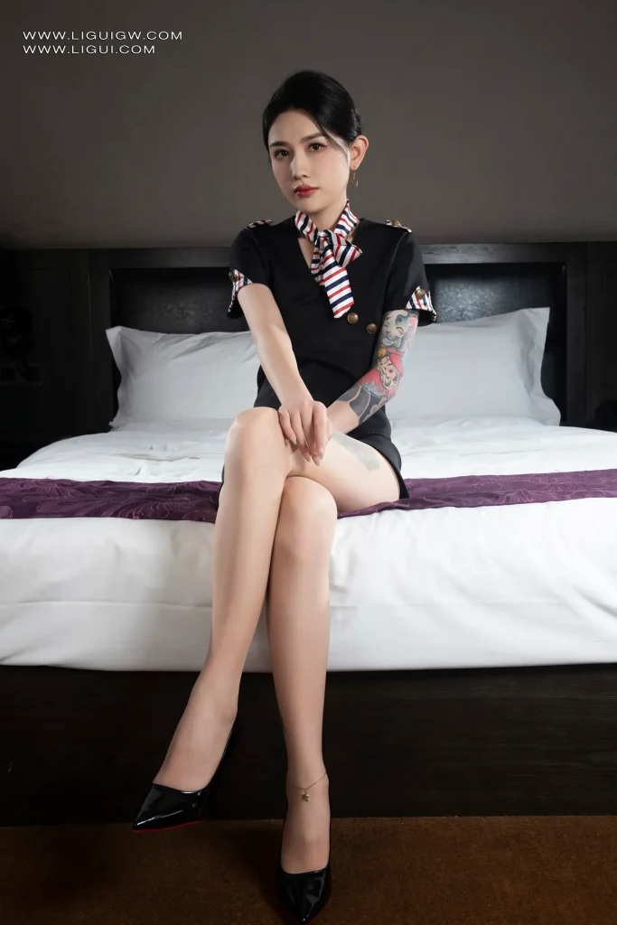 [Ligui丽柜]最新写真 2026.04.03 缚虐空姐