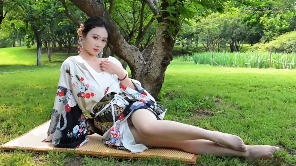 [Ligui丽柜] 2026年05月30日 HD视频 和风夏韵·丝腿魅影 Qingqing