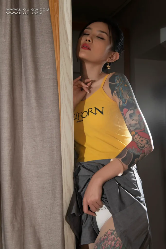 [Ligui丽柜] 2026.05.01 突袭而来的致命情爱Yingzi_Tiantian[70P]